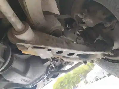 Recambio de automóvil de segunda mano de brazo suspension inferior delantero derecho para ssangyong family * referencias oem iam 
