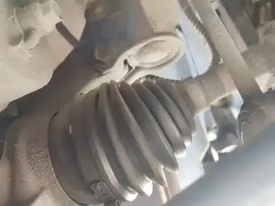 Peça sobressalente para automóvel em segunda mão transmissão dianteira esquerda por kia cee´d active referências oem iam 45011h210