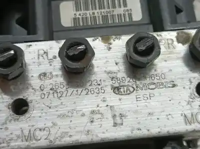 Peça sobressalente para automóvel em segunda mão abs por kia cee´d active referências oem iam 589201h650  0265030231