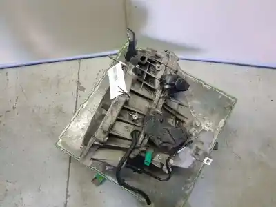 Second-hand car spare part gearbox for renault fluence 1.5 dynamique [1.5 ltr. - 78 kw dci diesel] oem iam references tl4b045 6velocidades b012611