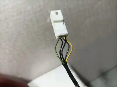 Peça sobressalente para automóvel em segunda mão espelho retrovisor esquerdo por dacia sandero ambiance referências oem iam 963023520r  