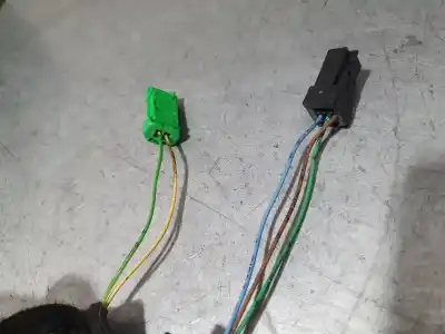 Peça sobressalente para automóvel em segunda mão espelho retrovisor esquerdo por citroen c4 coupe collection referências oem iam 96467083  