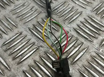 Peça sobressalente para automóvel em segunda mão espelho retrovisor esquerdo por citroen c3 collection referências oem iam 207153  