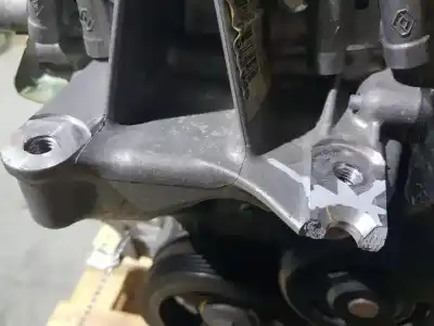 Second-hand car spare part complete engine for renault clio v business oem iam references b4d409  r052945