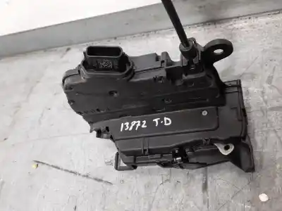 Peça sobressalente para automóvel em segunda mão fechadura da porta traseira direita por renault captur expression referências oem iam 805027072r  