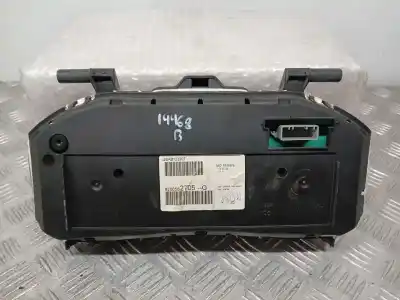 Second-hand car spare part dashboard for renault clio iii confort dynamique oem iam references 8200582705g  vp5rqf14b115bk3
