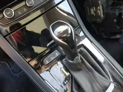 Recambio de automóvil de segunda mano de palanca cambio para opel grandland x 1.5 cdti dpf referencias oem iam   