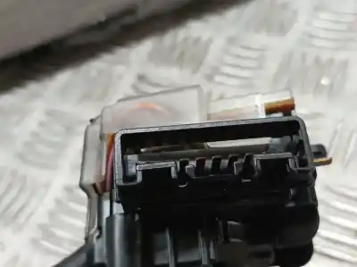 Pezzo di ricambio per auto di seconda mano comando pulito per toyota corolla (_e12_) 1.4 d (nde120_) riferimenti oem iam 02290  173738