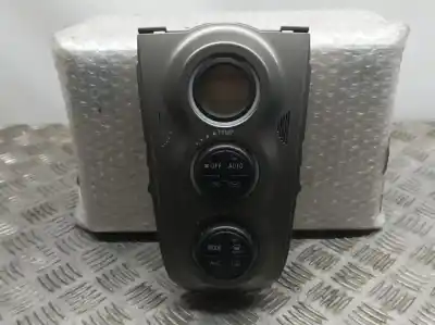 Peça sobressalente para automóvel em segunda mão comando de sofagem (chauffage / ar condicionado) por toyota yaris active referências oem iam 559360d020