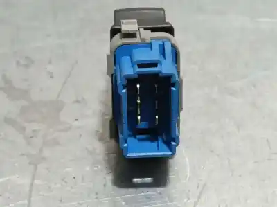 Second-hand car spare part right front power window switch for renault kangoo profesional oem iam references 476809  