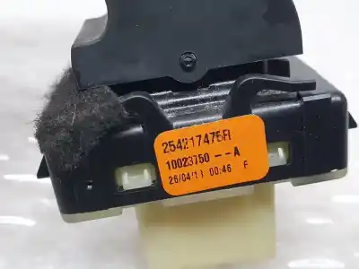 Автозапчастина б/у передній правий віконний вимикач для dacia dokker ambiance посилання на oem iam 254217475r  10023750a