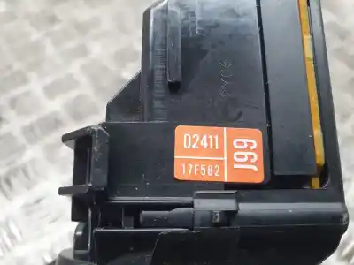 Pezzo di ricambio per auto di seconda mano comando pulito per toyota auris active riferimenti oem iam 0241117f582  