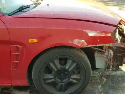 İkinci el araba yedek parçası ön Sag çamurluk için HYUNDAI COUPE (GK) 1.6 16V CAT OEM IAM referansları   