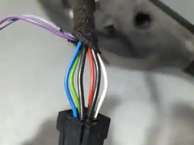 Peça sobressalente para automóvel em segunda mão espelho retrovisor esquerdo por citroen c3 elle referências oem iam 232673101  