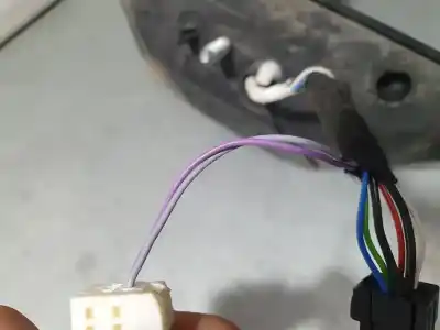 Peça sobressalente para automóvel em segunda mão espelho retrovisor esquerdo por citroen c3 elle referências oem iam 232673101  