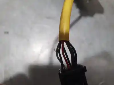 Peça sobressalente para automóvel em segunda mão espelho retrovisor esquerdo por renault captur life referências oem iam   