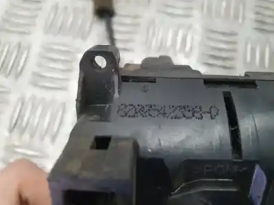 Second-hand car spare part left side sliding lock for renault kangoo expression oem iam references   