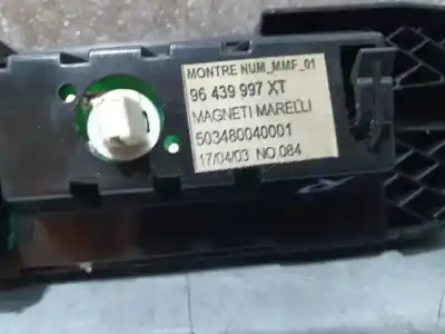 Peça sobressalente para automóvel em segunda mão display gps / multimídia por citroen c3 1.4 hdi exclusive referências oem iam 96439997xt  