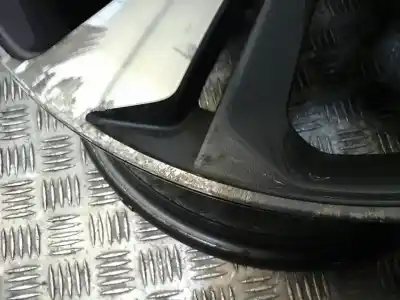 Pièce détachée automobile d'occasion jeu de jantes pour peugeot 308 allure références oem iam  aluminio 7 , 5x17 5 torn et 44 