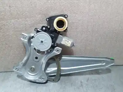Recambio de automóvil de segunda mano de ELEVALUNAS TRASERO IZQUIERDO para TOYOTA AURIS  referencias OEM IAM   