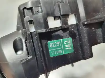 Pezzo di ricambio per auto di seconda mano comando pulito per toyota auris active riferimenti oem iam 17f609  