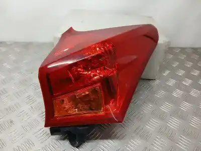 Peça sobressalente para automóvel em segunda mão farolim traseiro direito por toyota auris active referências oem iam 8155102740