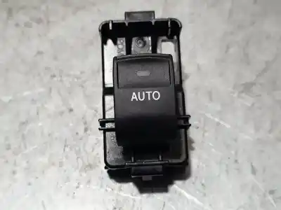 Peça sobressalente para automóvel em segunda mão botão / interruptor elevador vidro dianteiro direito por toyota auris active referências oem iam 8481002130