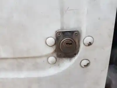 Recambio de automóvil de segunda mano de puerta trasera izquierda carga para renault kangoo (f/kc0) base / base authentique referencias oem iam   