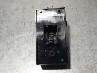 Pièce détachée automobile d'occasion commande de lève vitre arrière droit pour opel astra j lim. selective références oem iam 13301888  