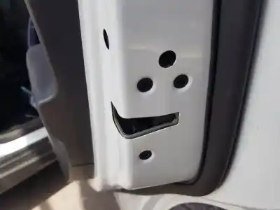 Pièce détachée automobile d'occasion SERRURE DE PORTE ARRIÈRE DROITE pour FORD C-MAX (CEU)  Références OEM IAM   