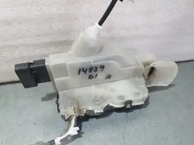 Second-hand car spare part left front door lock for opel combo life edition oem iam references 16943580  6498w0590j4