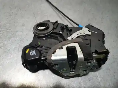 Second-hand car spare part left front door lock for toyota auris active oem iam references   