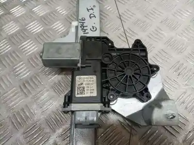Second-hand car spare part driver left window regulator for dacia duster sl eficacia 4x4 oem iam references 807210751r  