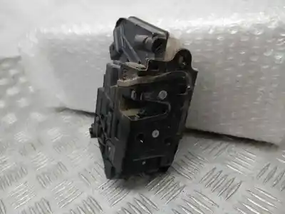 İkinci el araba yedek parçası  için SEAT IBIZA ST (6J8)  OEM IAM referansları 5N1837016C  
