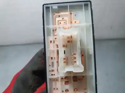 Pezzo di ricambio per auto di seconda mano interruttore alzacristalli anteriore destro per nissan pulsar (c13) acenta riferimenti oem iam   