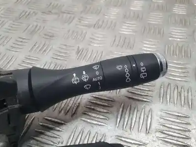 Pezzo di ricambio per auto di seconda mano comando pulito per renault captur ii experience riferimenti oem iam 255675601r  1050788401