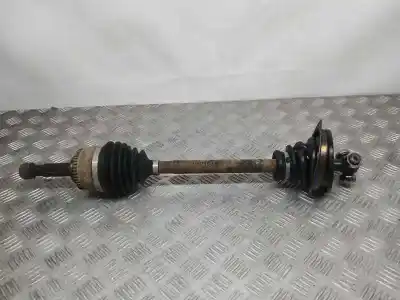 İkinci el araba yedek parçası  için VOLVO S40 BERLINA  OEM IAM referansları 8250472  