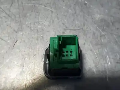 Peça sobressalente para automóvel em segunda mão trocar por citroen berlingo live m referências oem iam 9817042977  