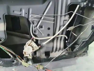 Peça sobressalente para automóvel em segunda mão elevador de vidros dianteiro direito por dodge caliber sxt referências oem iam 