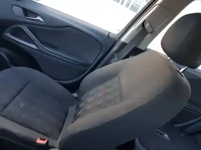 Автозапчасти б/у сиденье правое переднее за OPEL ZAFIRA TOURER Excellence ссылки OEM IAM 84102409  