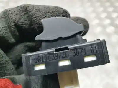 Second-hand car spare part left front power window switch for citroen c3 feel oem iam references 98106397zd  