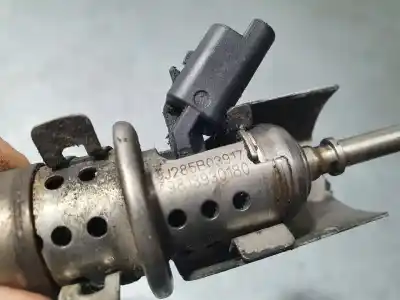 Second-hand car spare part injector for opel combo cargo (e) edition oem iam references 9813930180  j285b03917