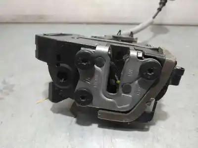 Second-hand car spare part front right door lock for renault express van oem iam references 805022699r 4 pins 