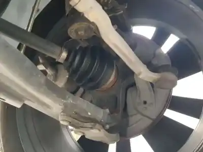 Автозапчасти б/у передняя правая кулачка за PEUGEOT 3008 GT-LINE ссылки OEM IAM 1647857080  