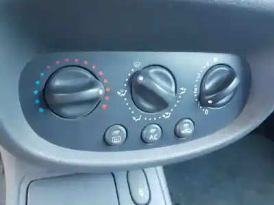 Автозапчасти б/у отопление / кондиционирование воздуха за renault clio ii fase i (b/cbo) 1.2 ссылки oem iam 