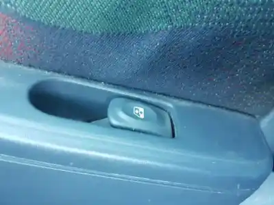 Автозапчасти б/у выключатель переднего правого окна за renault clio ii fase i (b/cbo) 1.2 ссылки oem iam 
