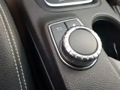 Автозапчастина б/у многофункційне управління для MERCEDES-BENZ CLASE B (W246) B 200 CDI (246.208) Посилання на OEM IAM   