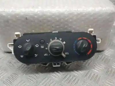 Pezzo di ricambio per auto di seconda mano controllo riscaldamento / aria condizionata per renault twingo acces riferimenti oem iam 7701067954