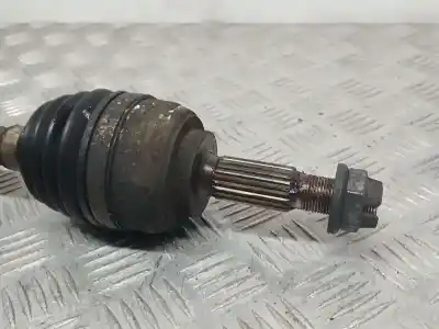 Second-hand car spare part front right transmission for renault twingo acces oem iam references 8200684084  