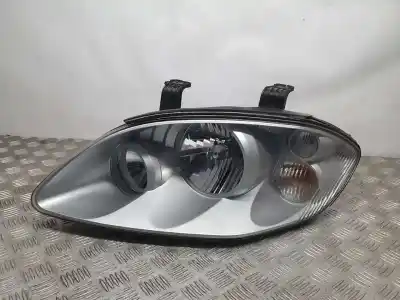 Second-hand car spare part left headlight for ssangyong rodius xdi oem iam references   